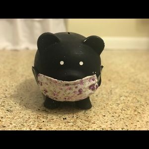 Little girl’s mask